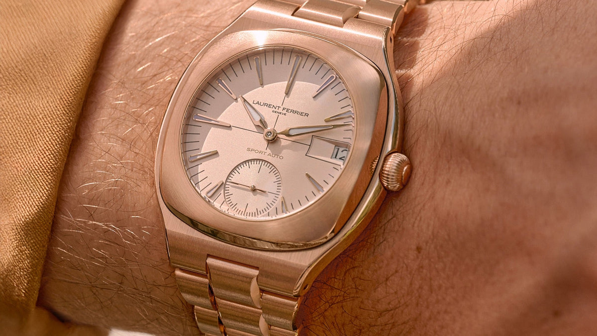 LAURENT FERRIER Sport Auto 79 in red gold, worn on the wrist