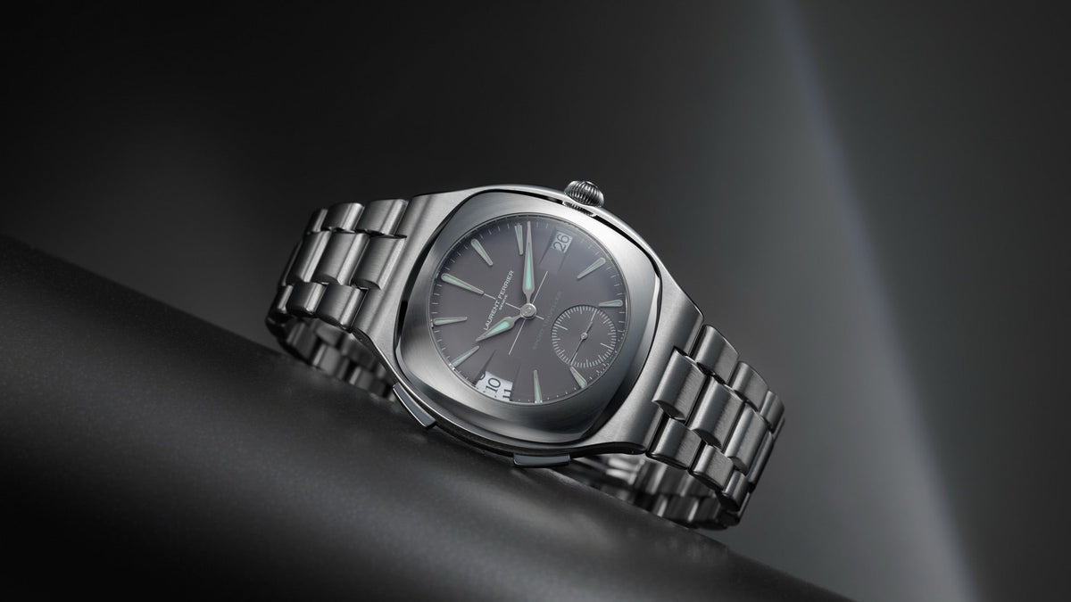LAURENT FERRIER introduces the Sport Traveller Slate Grey