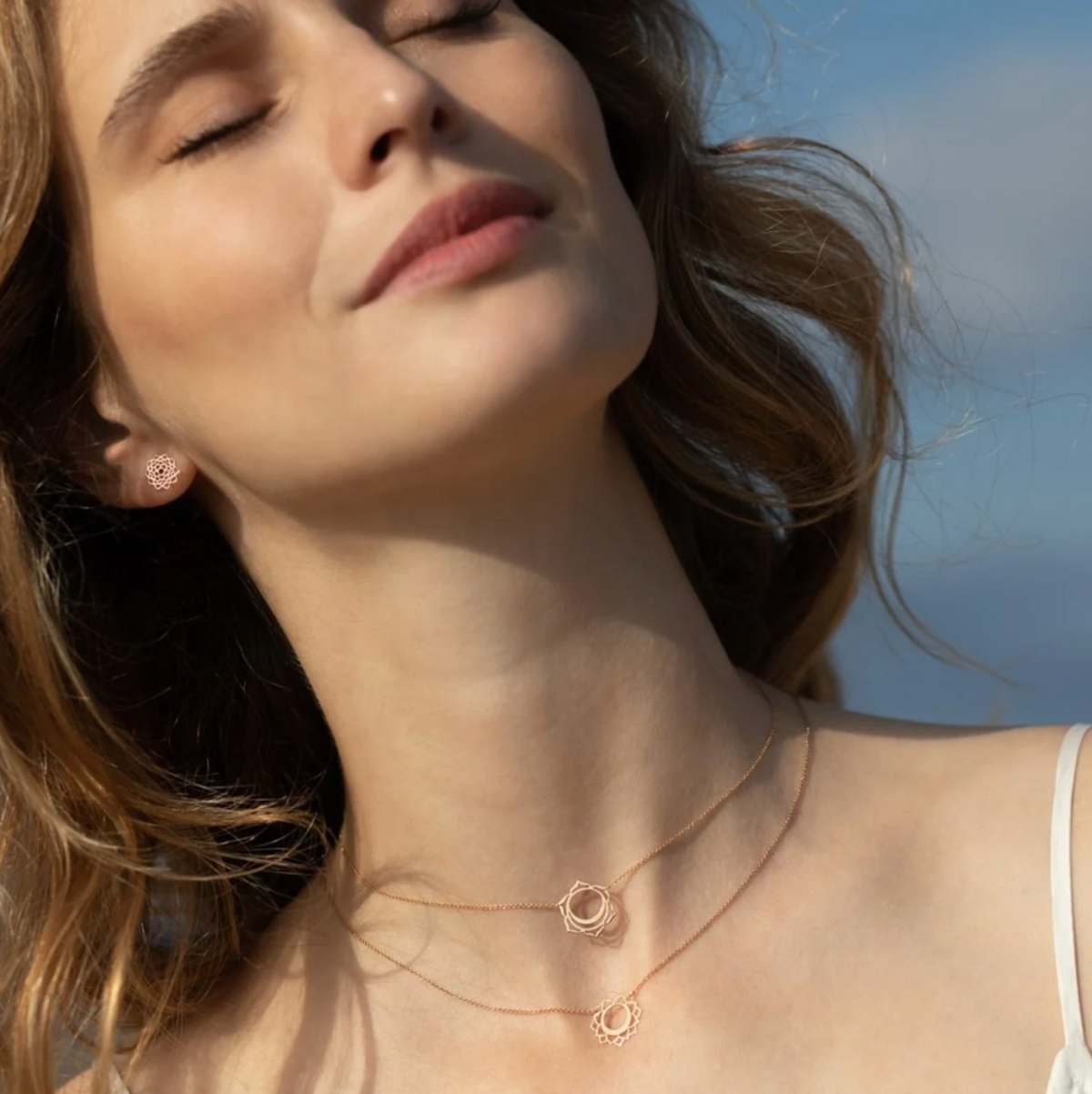 Neckless Tiny Om