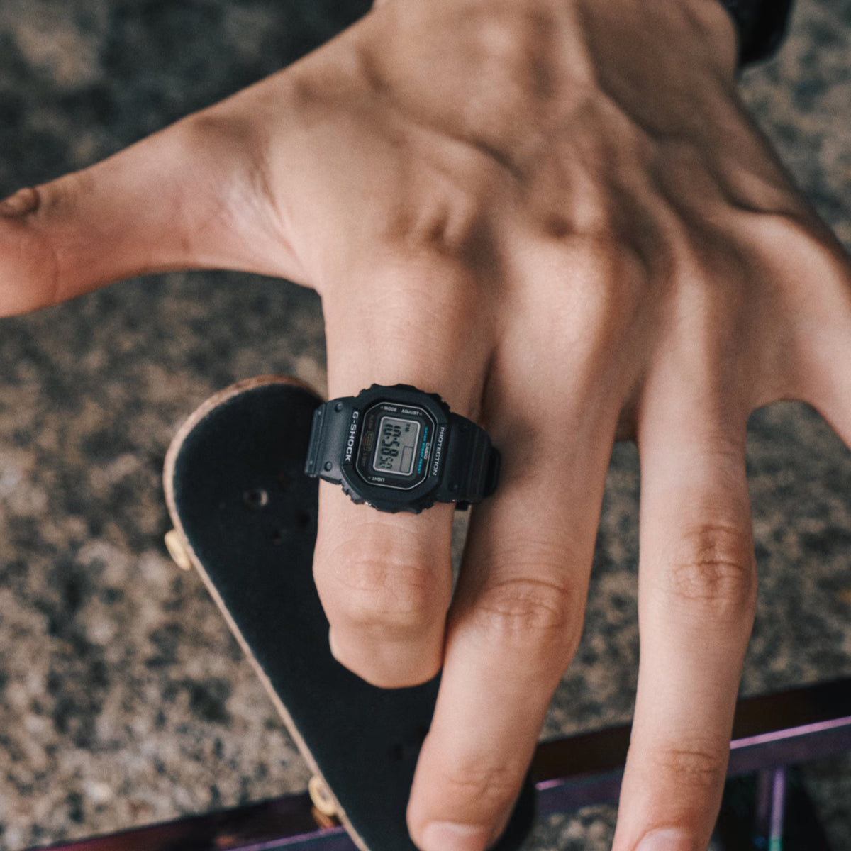 G-SHOCK DWN-5600-1DR