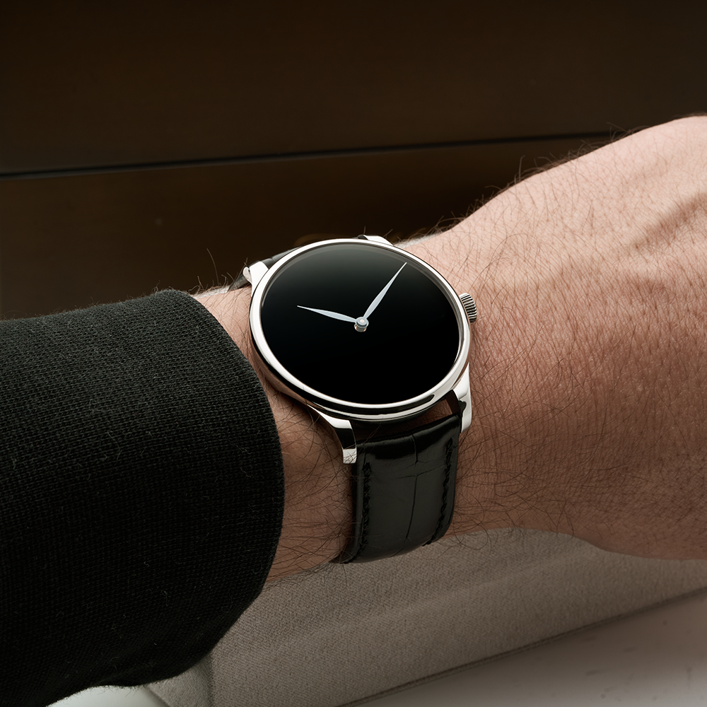 H. Moser & Cie. - Venturer Xl Concept