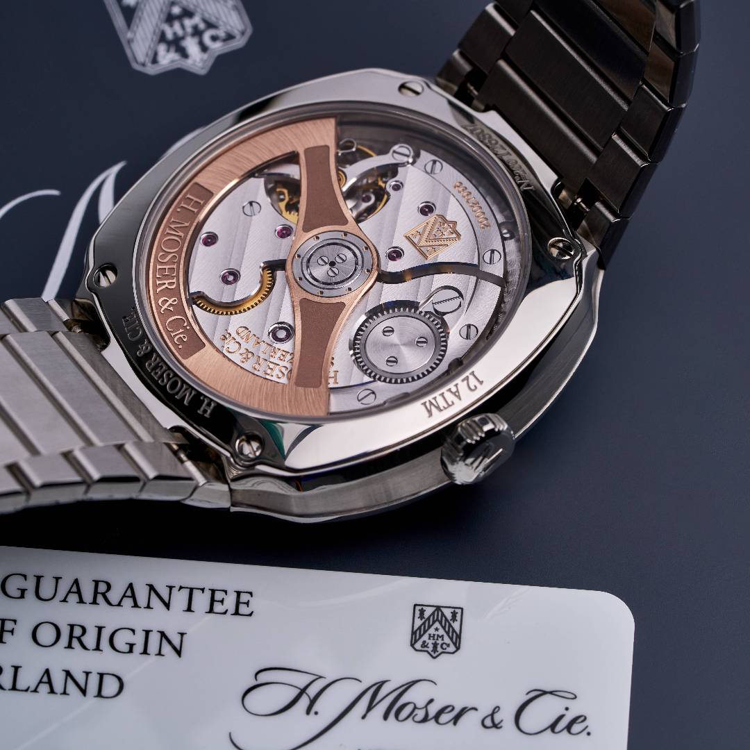H. Moser & Cie. - Streamliner Centre Seconds Matrix Green
