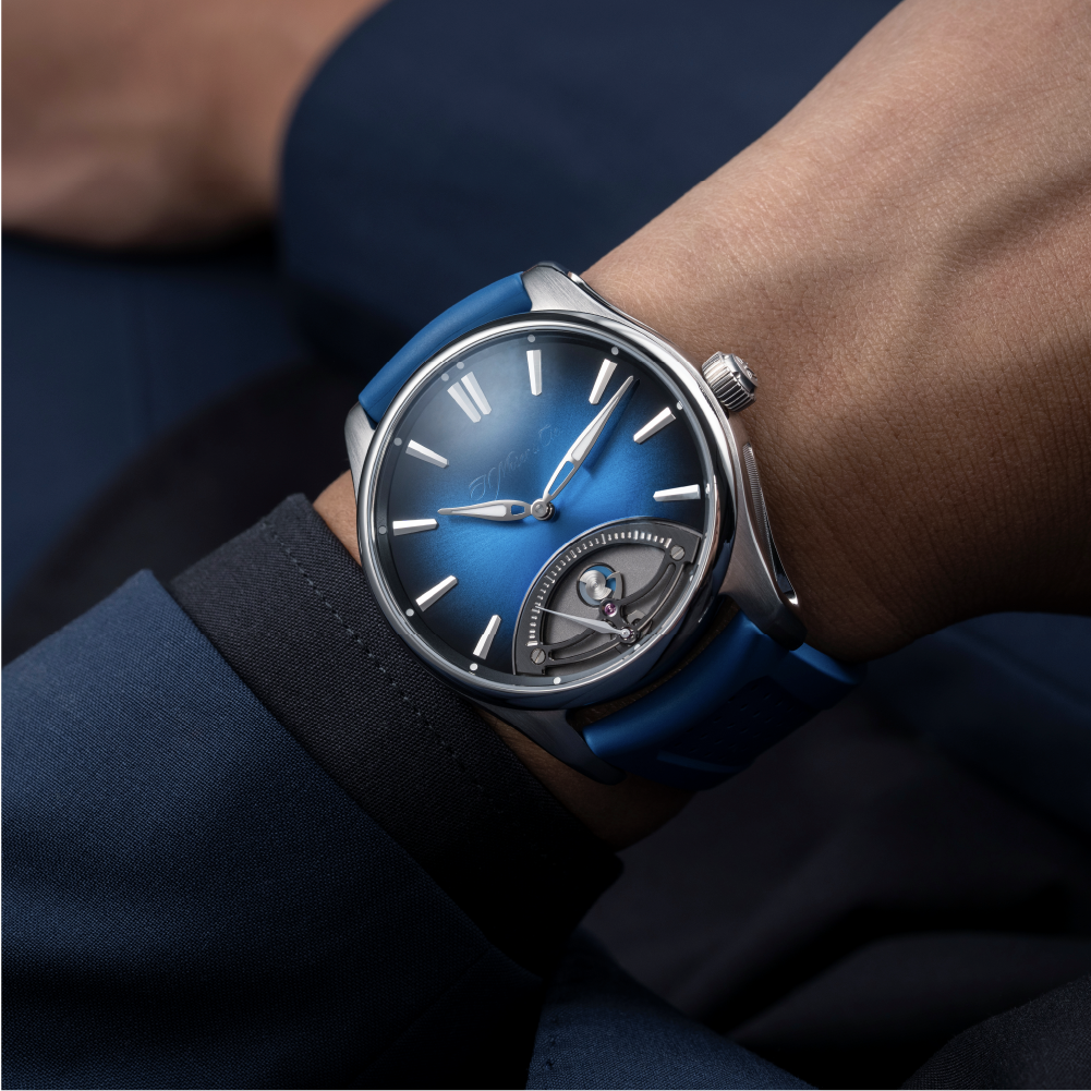 H. Moser & Cie Pioneer Retrograde Seconds Midnight Blue