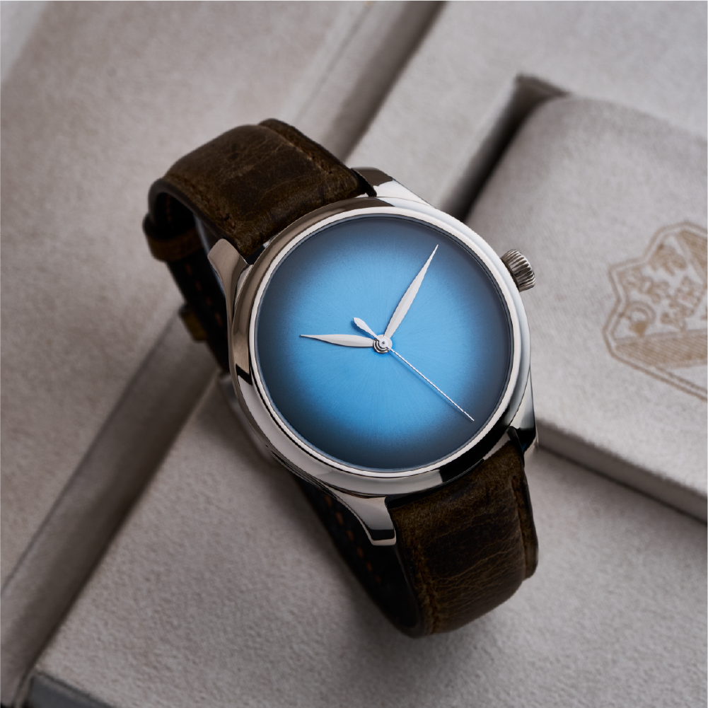 H. Moser & Cie. - Endeavour Centre Seconds 1200-0215