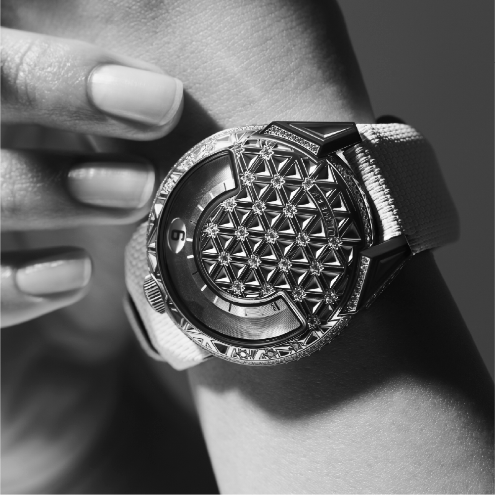 URWERK UR-101 Diamond Sky