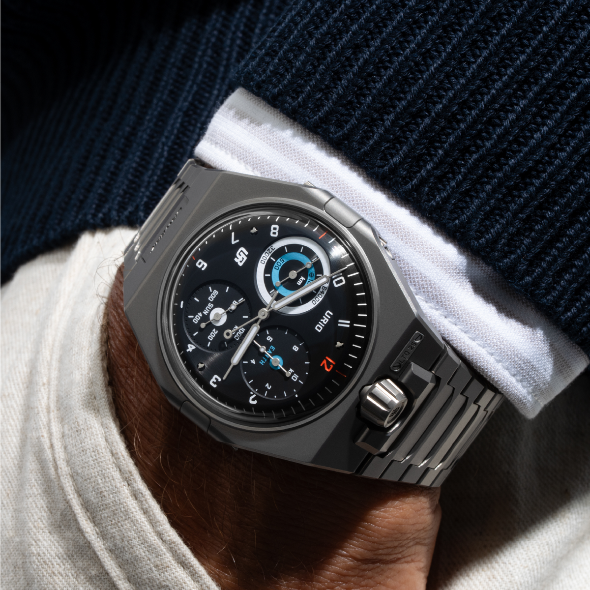 URWERK UR-10 SpaceMeter Black
