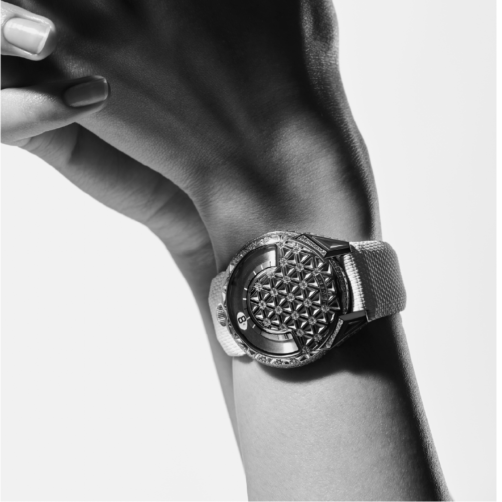 URWERK UR-101 Diamond Sky