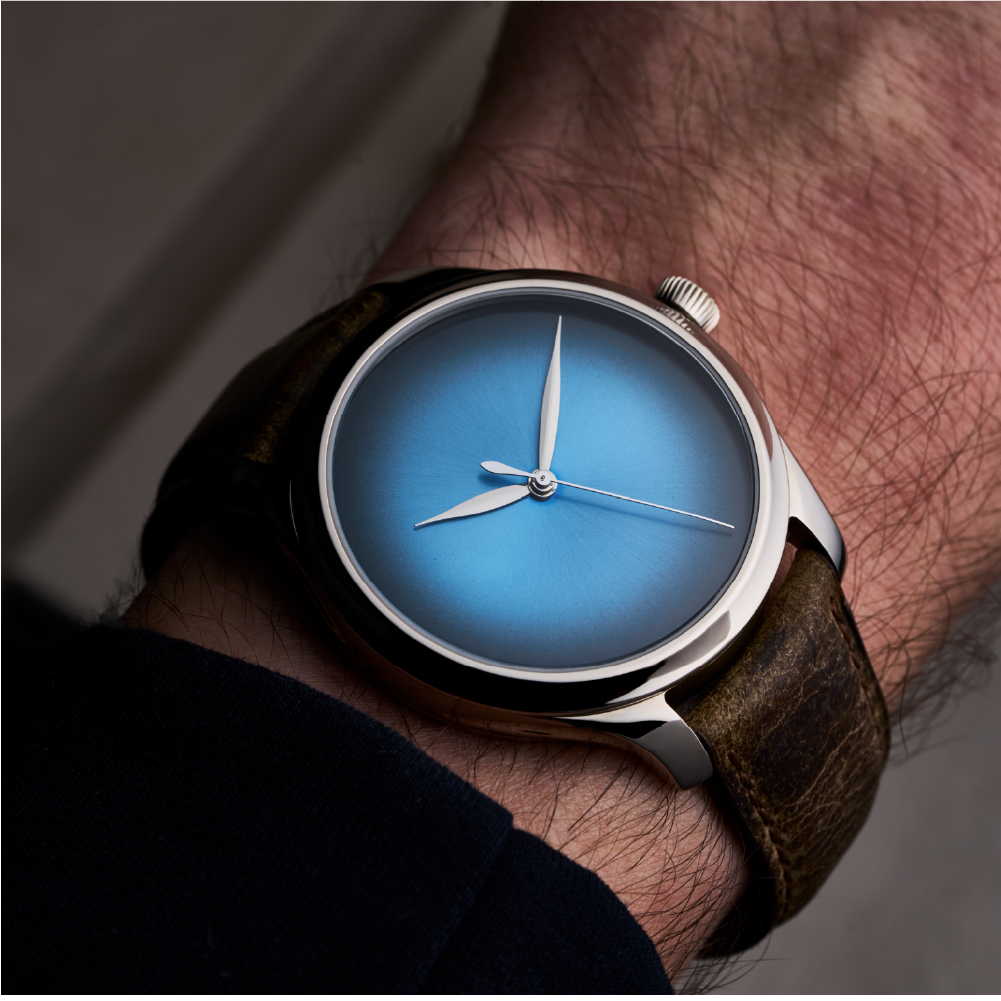 H. Moser & Cie. - Endeavour Centre Seconds 1200-0215