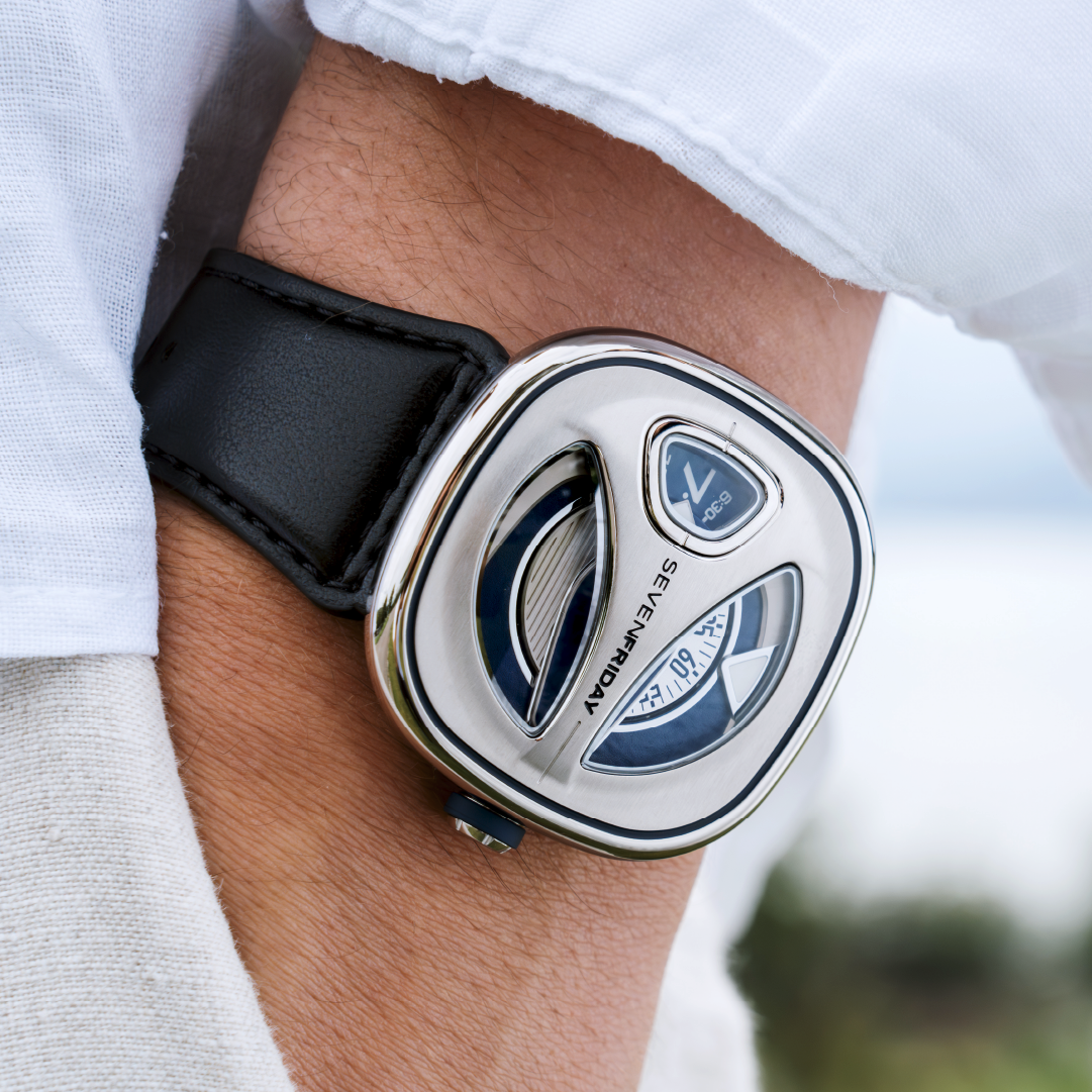 SEVENFRIDAY SF-ME1/01