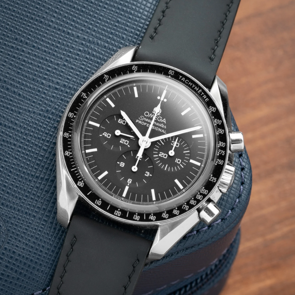 Delugs Black Rubberised Leather Signature