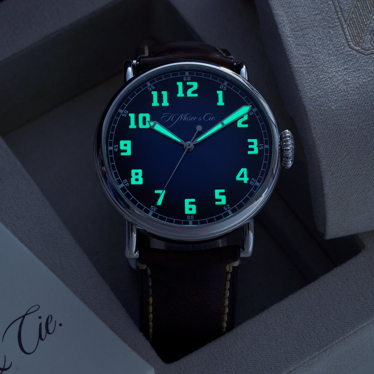 MOSER HERITAGE CENTRE SECONDS lume