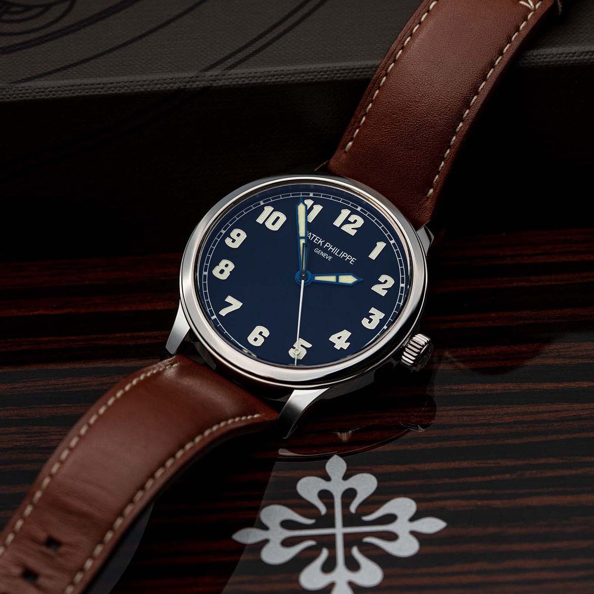 PATEK PHILIPPE 5522A CALATRAVA PILOT 