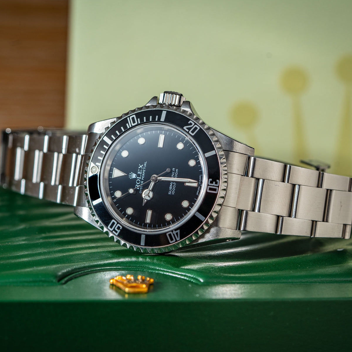 ROLEX SUBMARINER (NON-DATE) hero shot